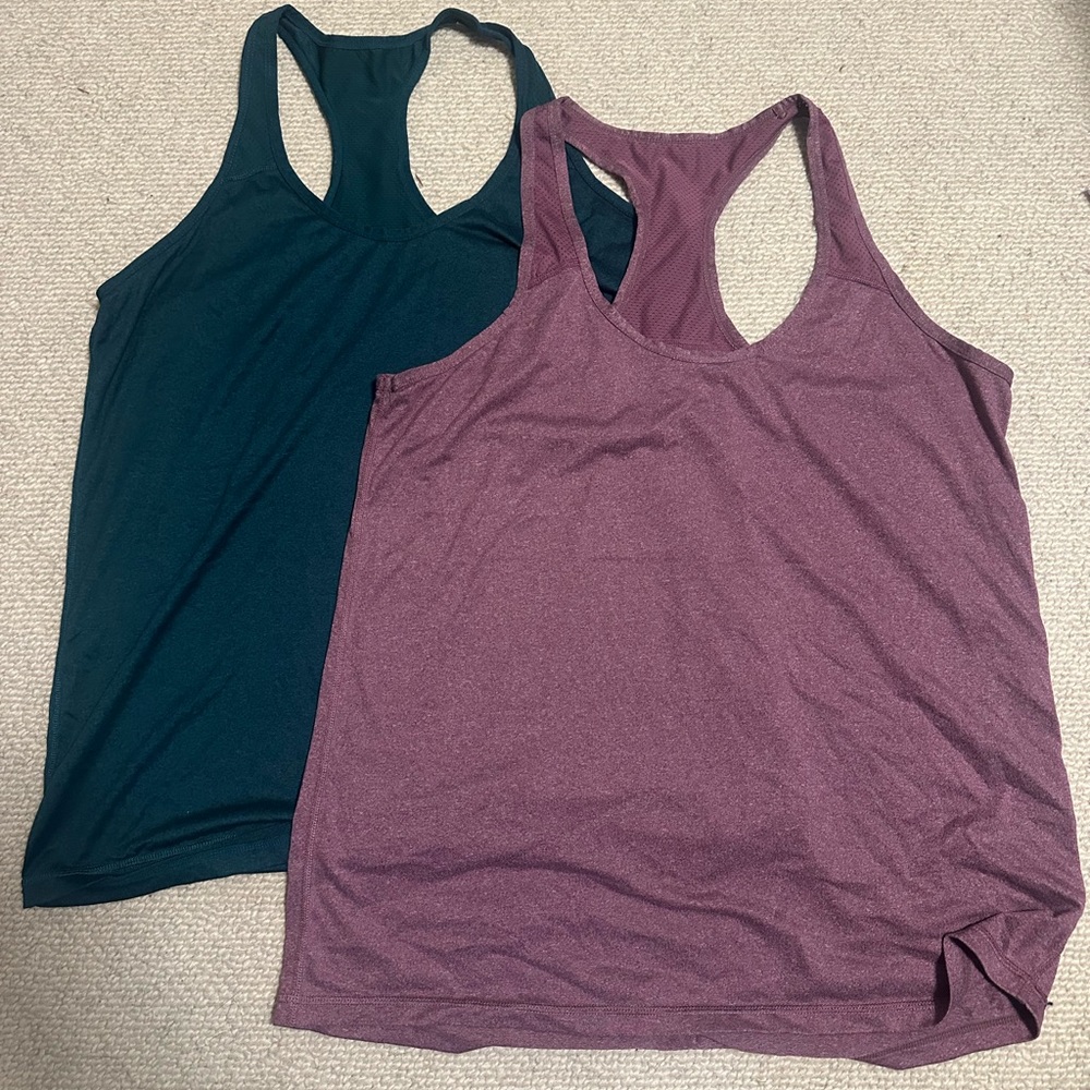 2 workout tanks